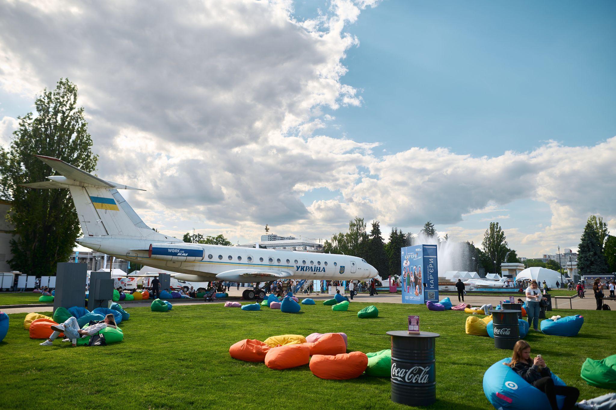 Лайнер Ту-134 «Україна» на ВДНГ